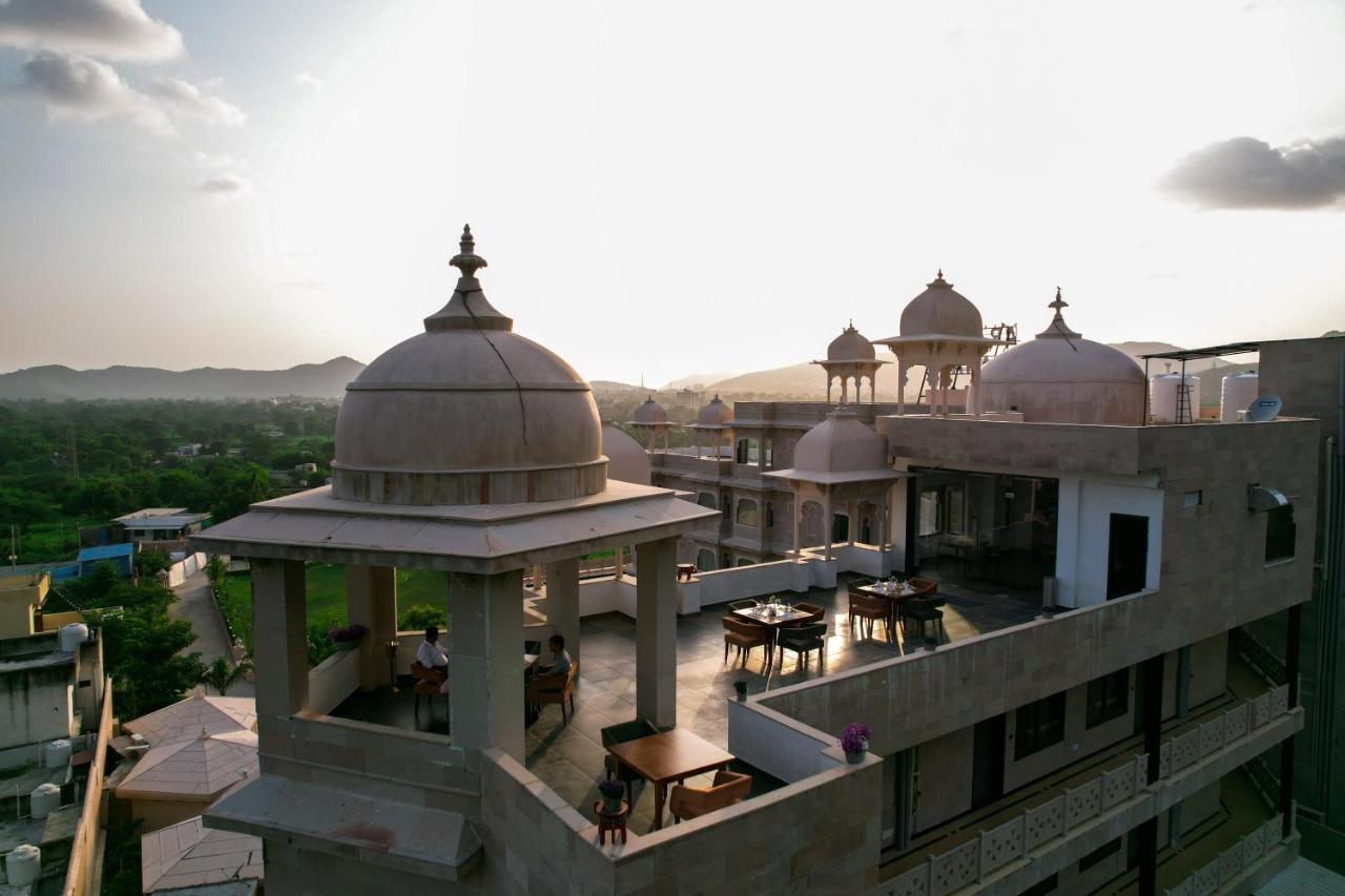 Hotel Traavista Aravali Mahal Udaipur Exterior foto