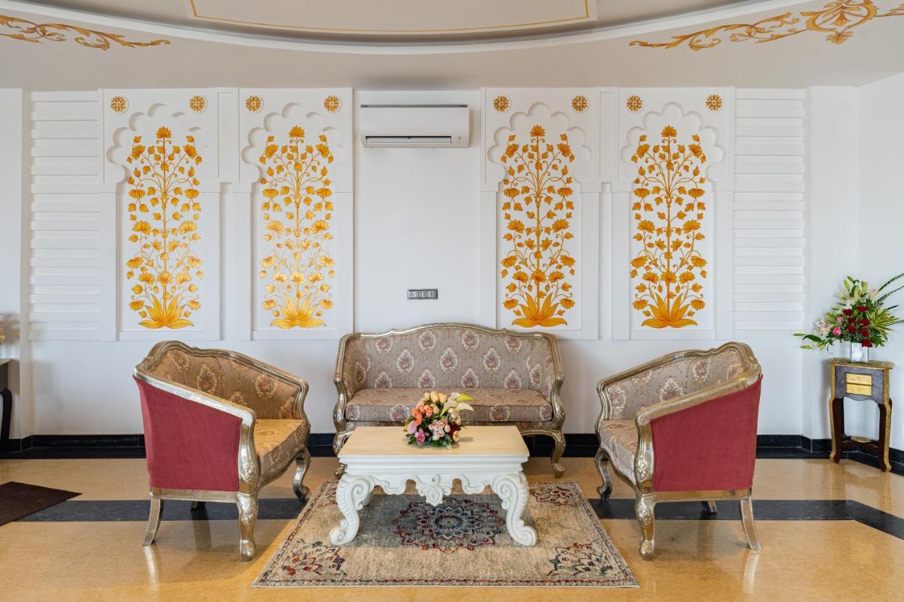 Hotel Traavista Aravali Mahal Udaipur Exterior foto