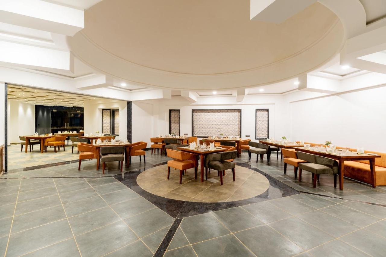 Hotel Traavista Aravali Mahal Udaipur Exterior foto